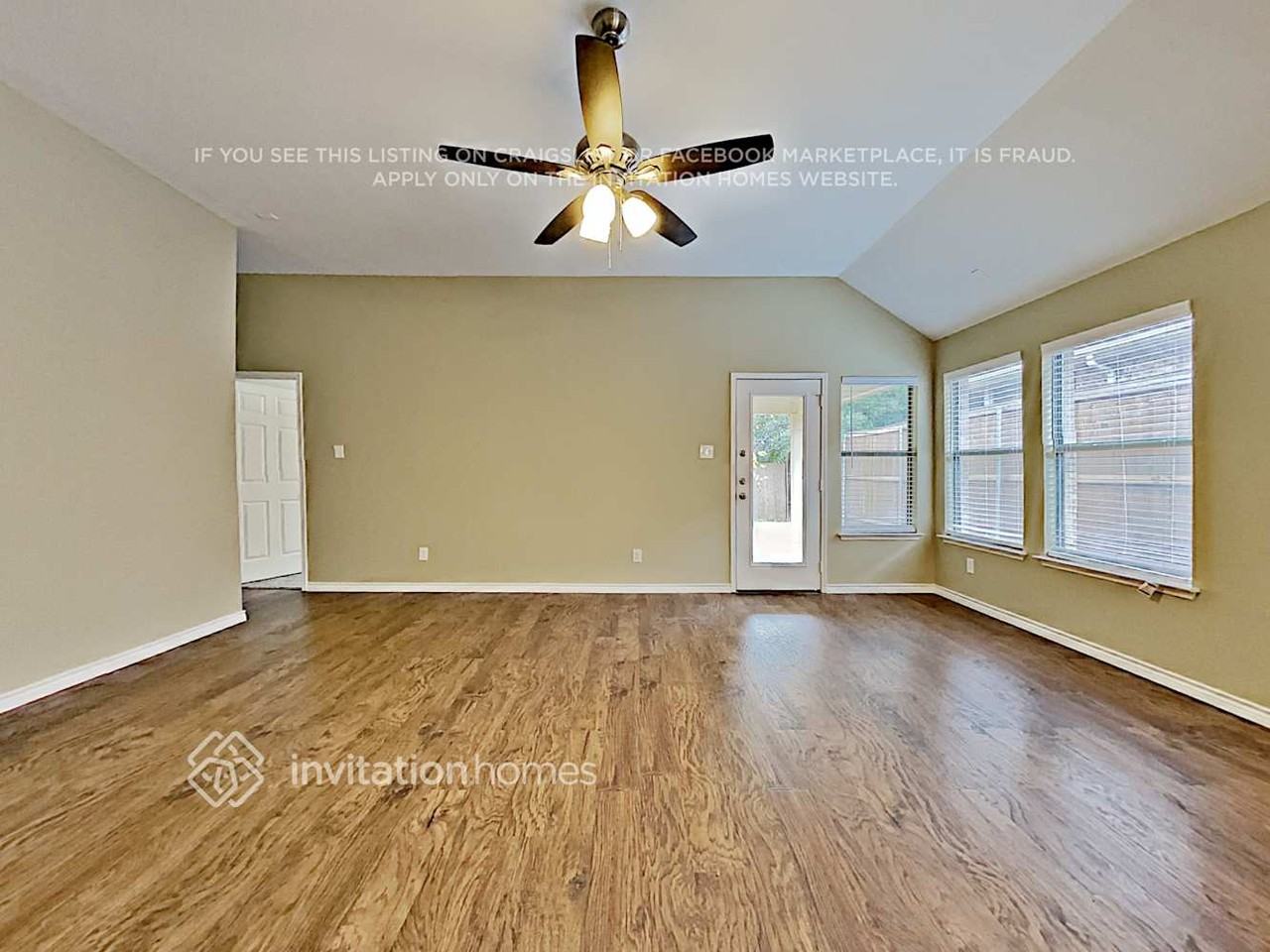 510 Maplewood Dr - Photo 3 of 17