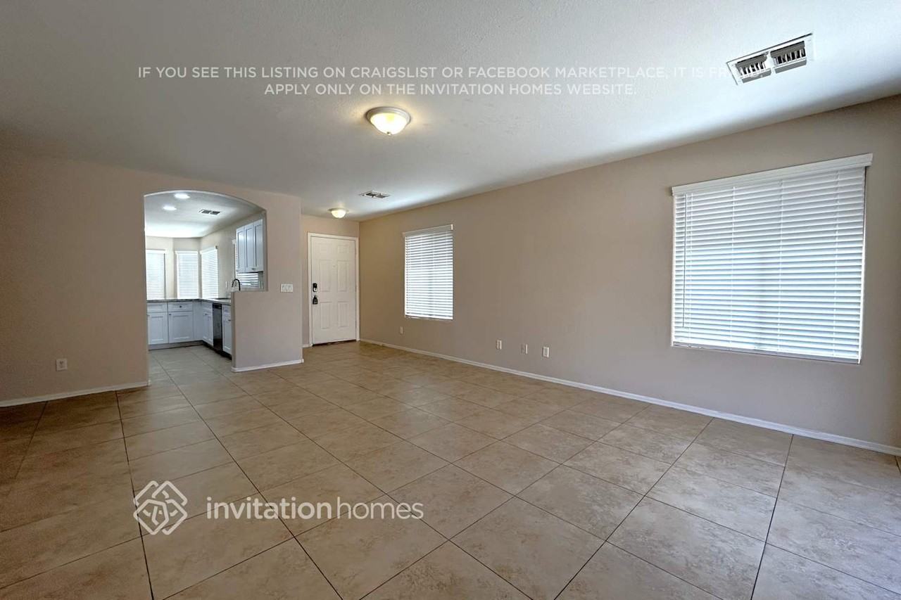 12554 W Indianola Ave - Photo 3 of 16