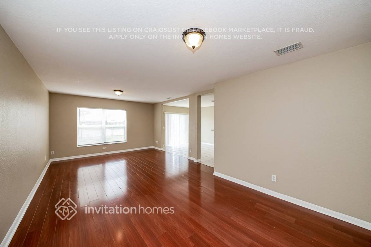309 Beacon Harbour Loop - Photo 4 of 18