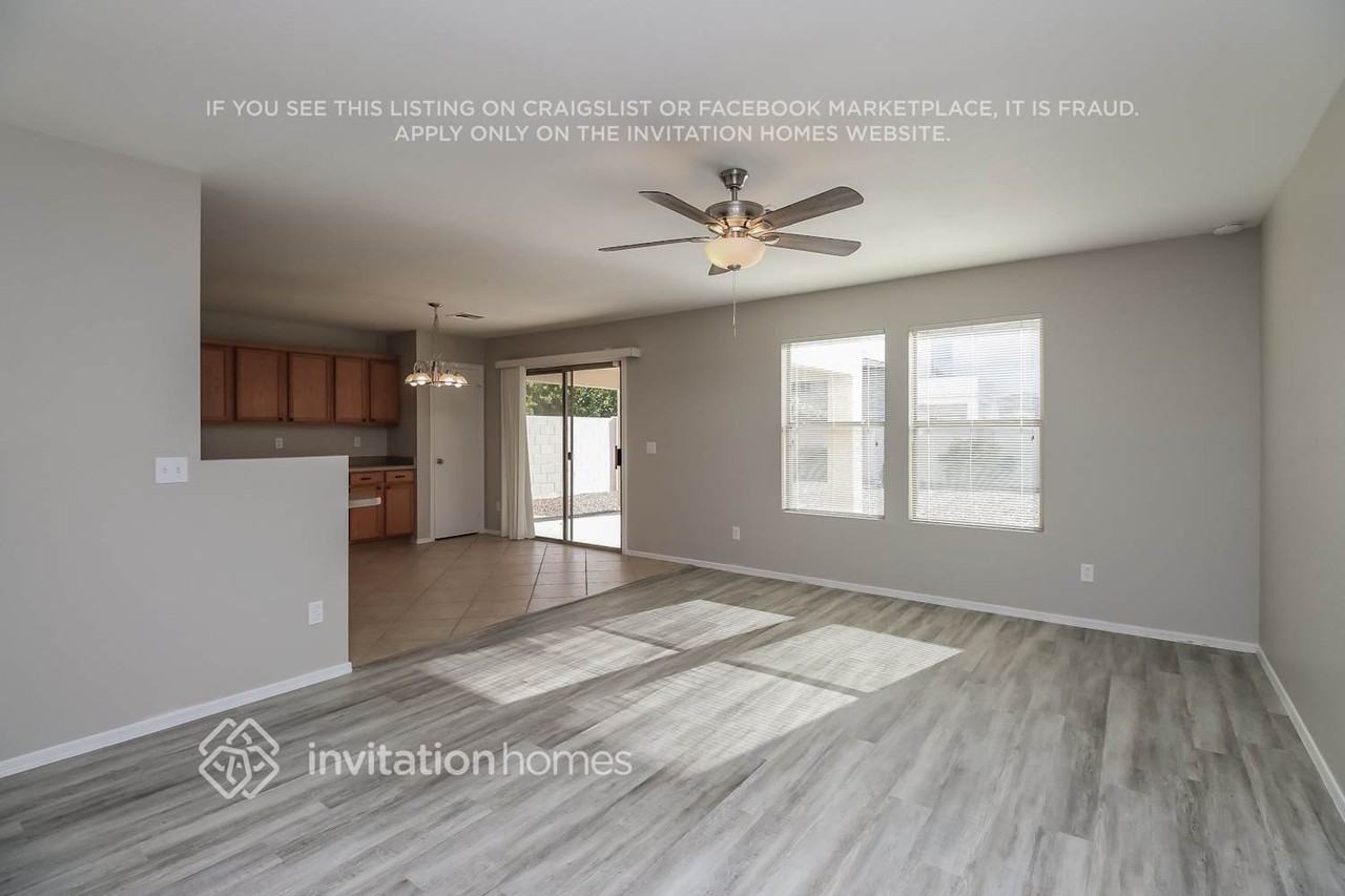 3767 E Orchid Ln - Photo 4 of 16