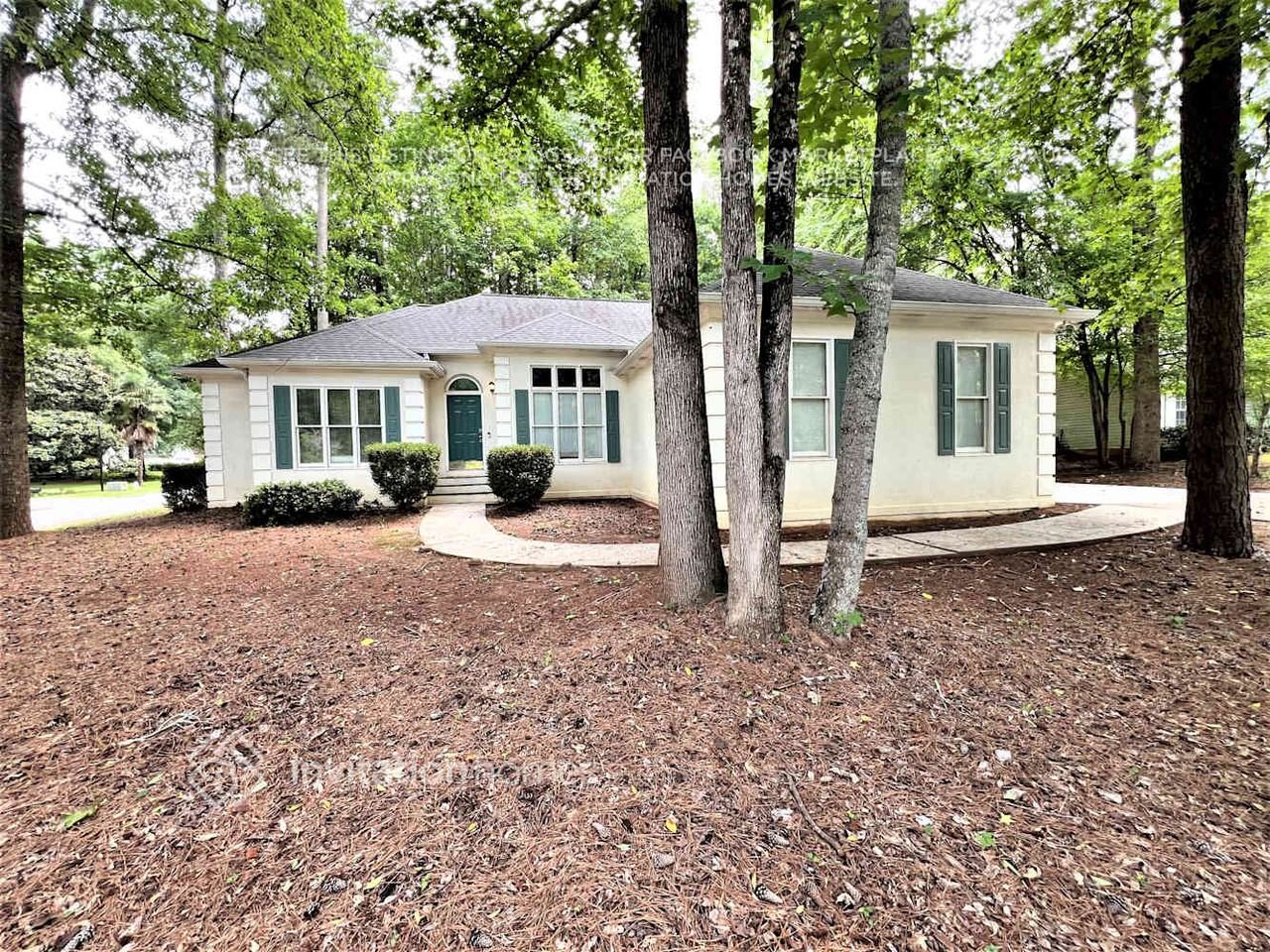 235 Fairview Chase