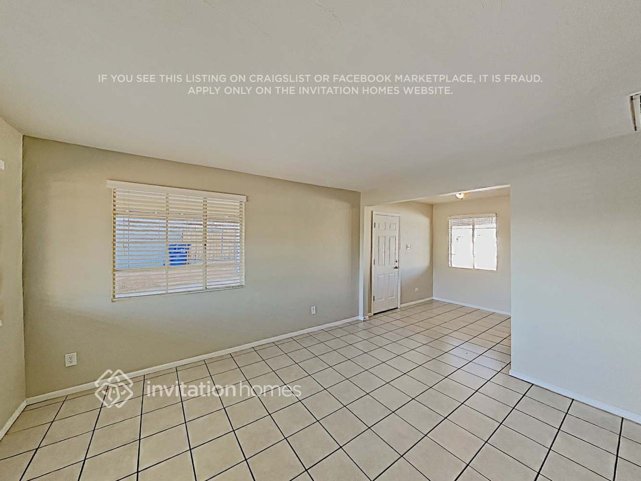 4422 S Park Dr - Photo 3 of 14
