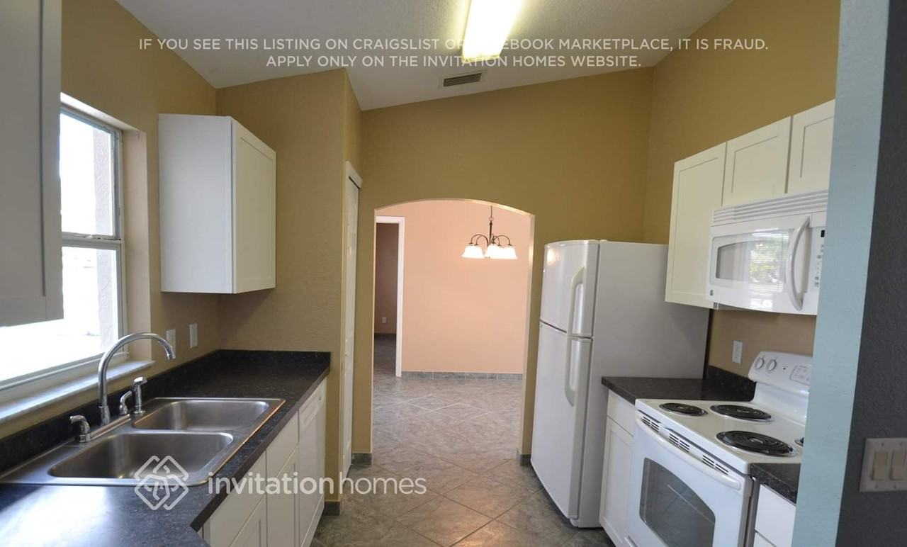 3002 Alesio Ave - Photo 4 of 11