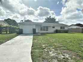 3070 Se 1st Pl - Photo 1 of 1