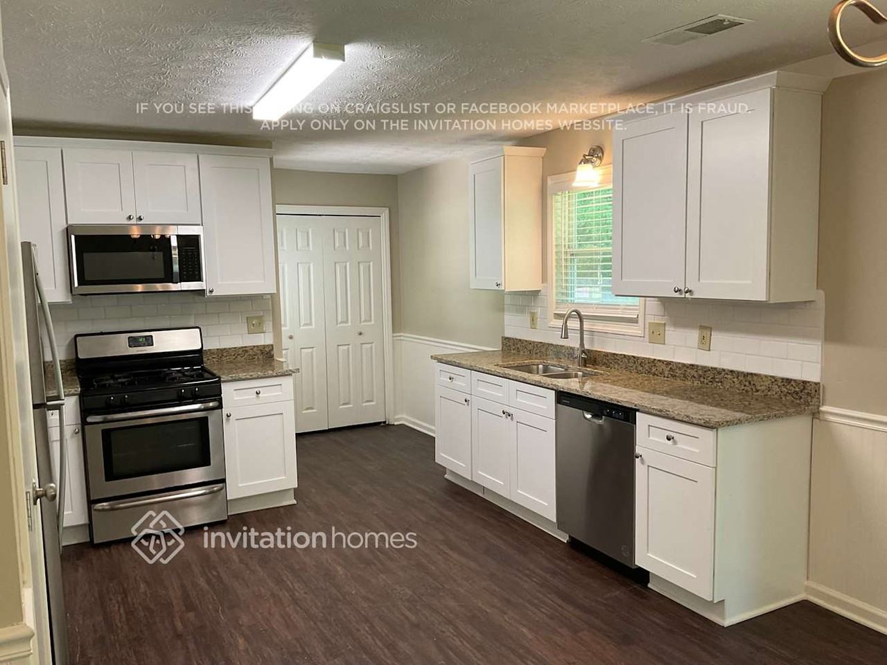 3080 Palomino Dr - Photo 3 of 12