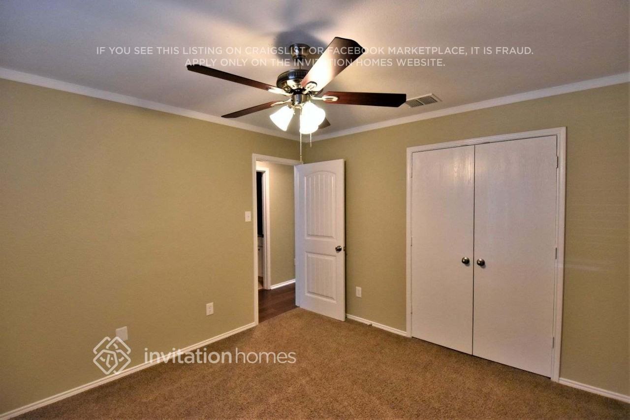 1676 Wildrose Dr - Photo 7 of 12