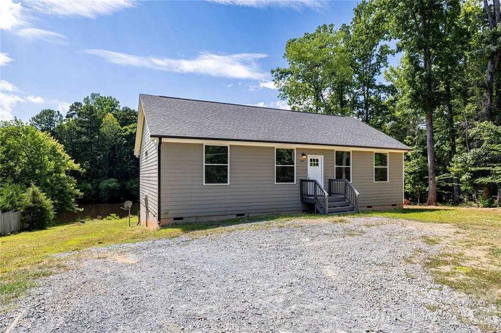 429 Creswell Road #1 - Photo 3 of 35