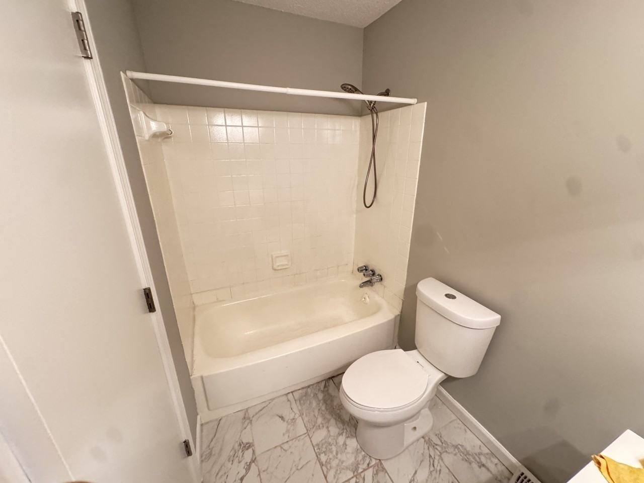 3 Wentworth St #1 - Photo 7 of 16