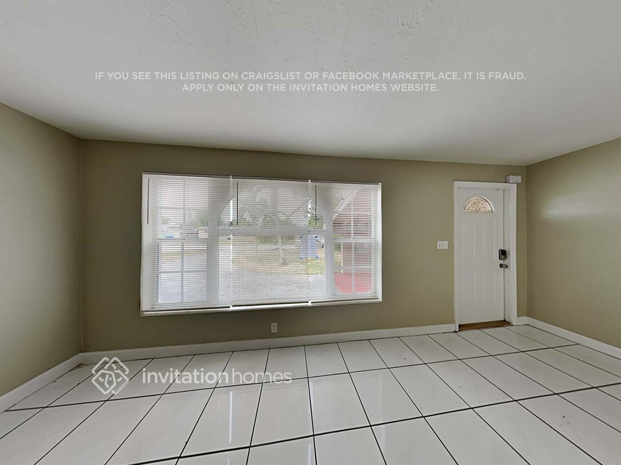 2401 Jamaica Dr - Photo 3 of 18