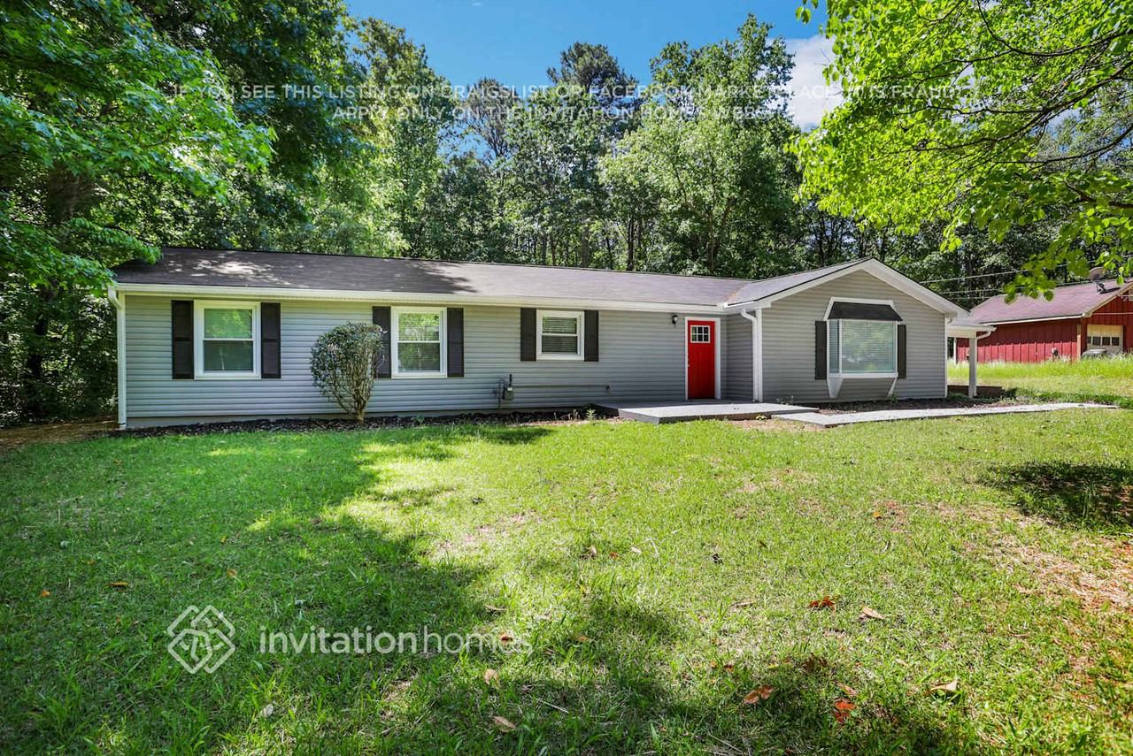 1808 Spring Rd - Photo 3 of 24