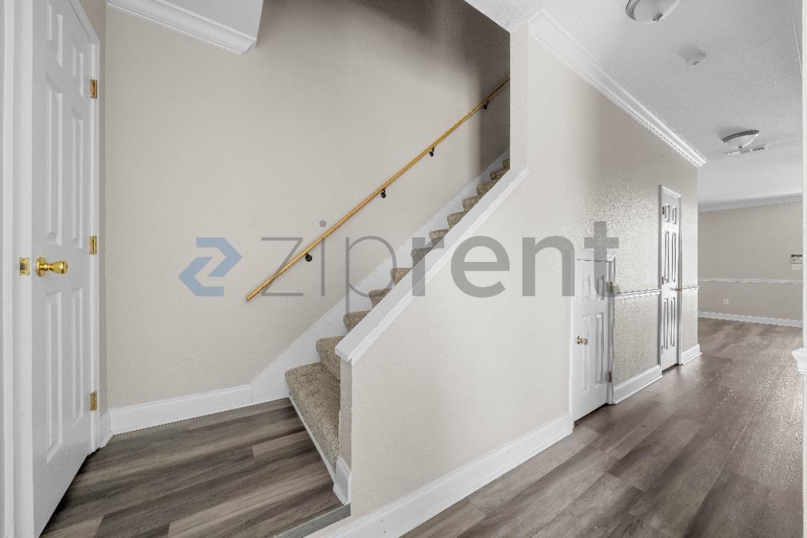 1418 Windsor St #1418 - Photo 6 of 29