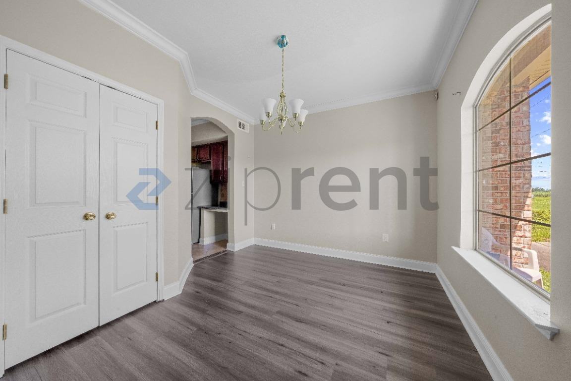 1418 Windsor St #1418 - Photo 7 of 29