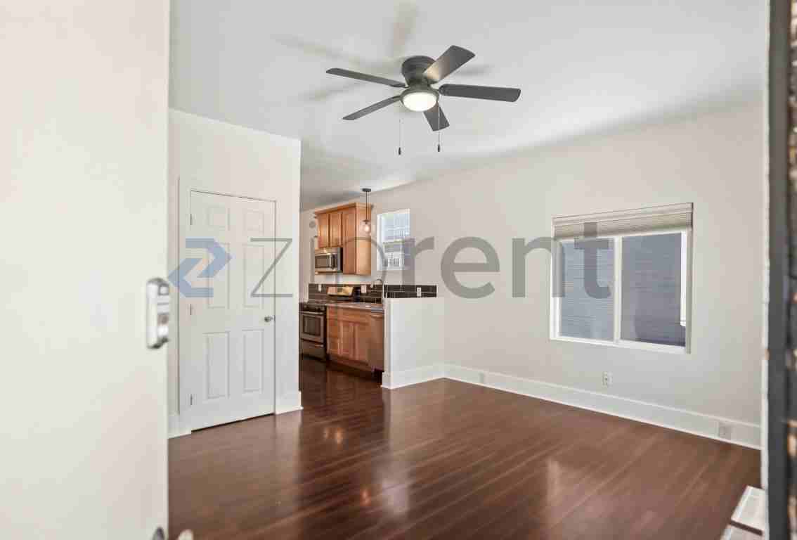 1104 14th St #1104 - Photo 5 of 27