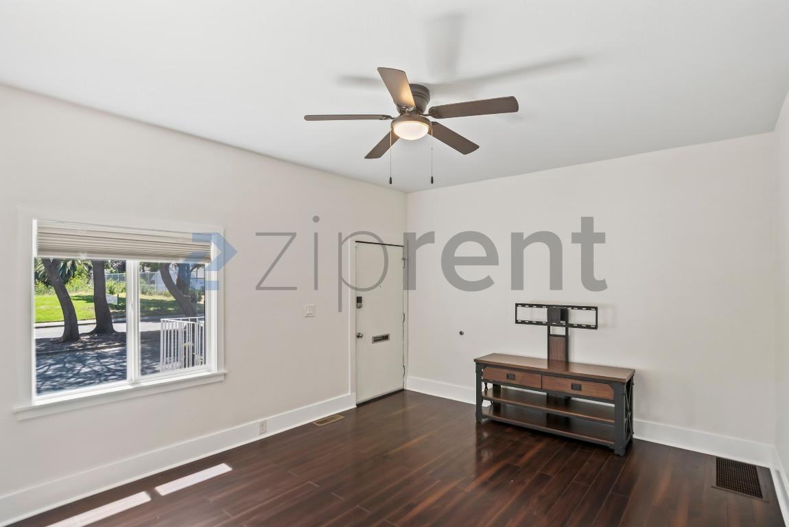 1104 14th St #1104 - Photo 7 of 27