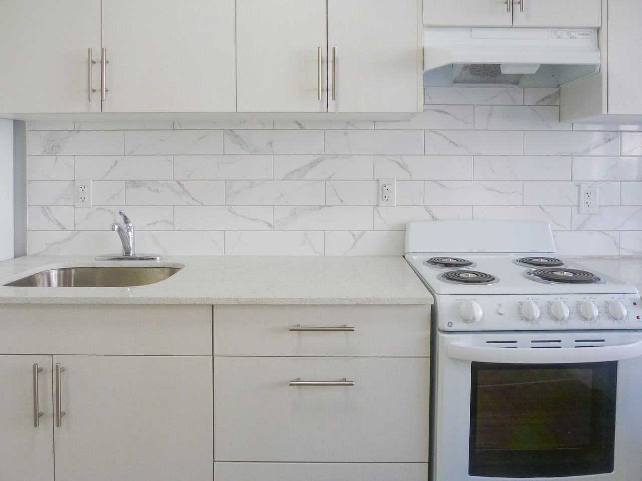 630 Cummings Ave - Photo 7 of 50
