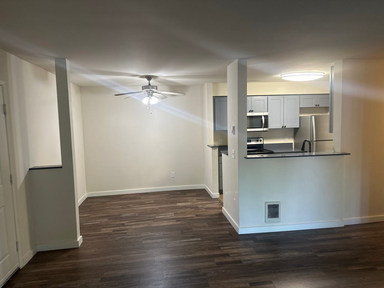 12303 Harbour Pointe Blvd - Photo 4 of 16
