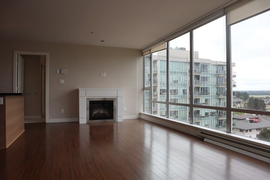 12069 Harris Rd - Photo 3 of 24