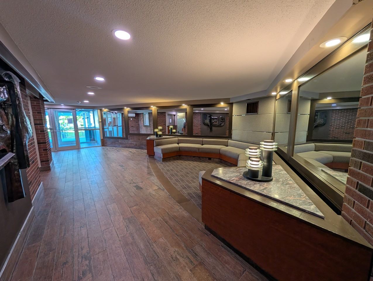 20 Chesterton Drive - Photo 3 of 27