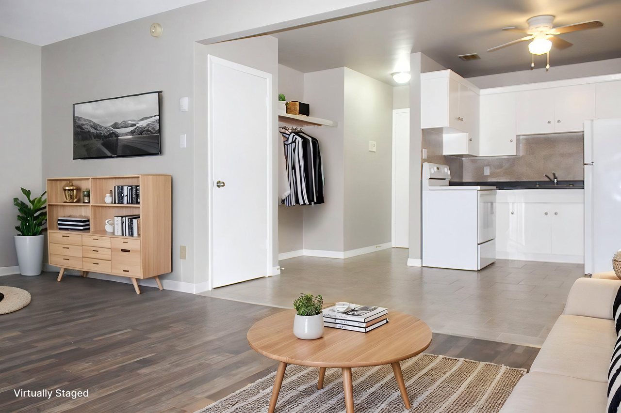 Oliver 1 Apartments - Photo 2 of 19