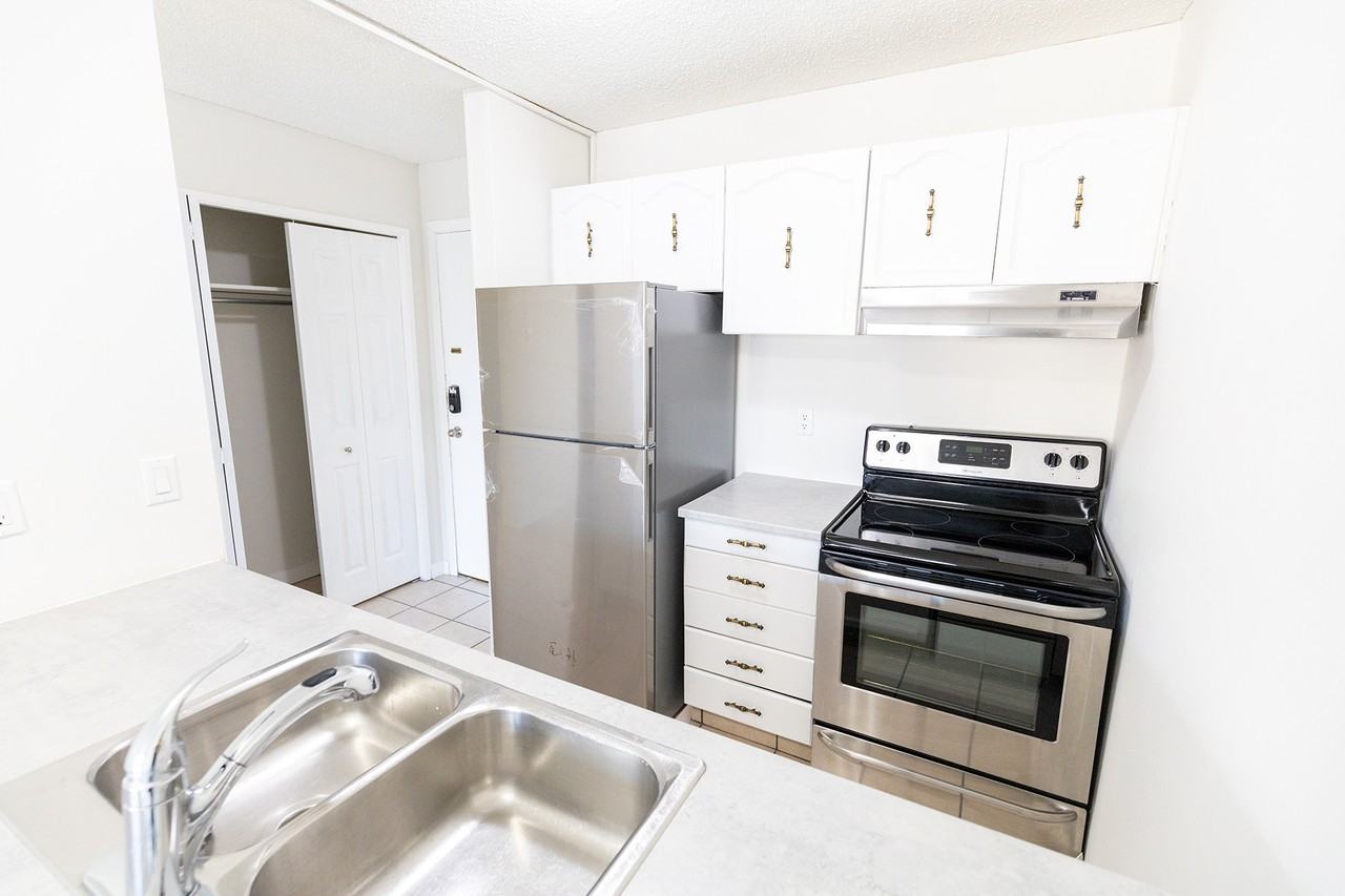 Chinook Place - Photo 4 of 21