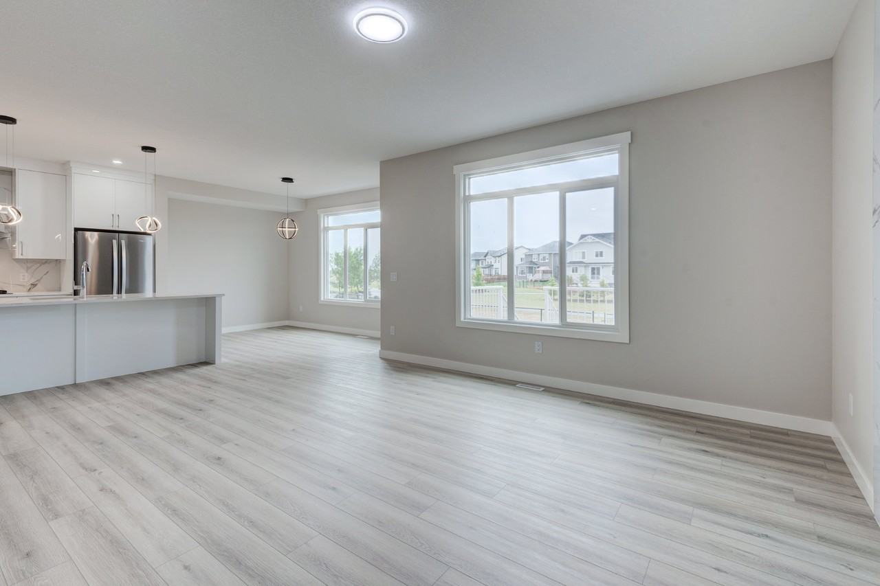 194 Kinniburgh Loop - Photo 5 of 44