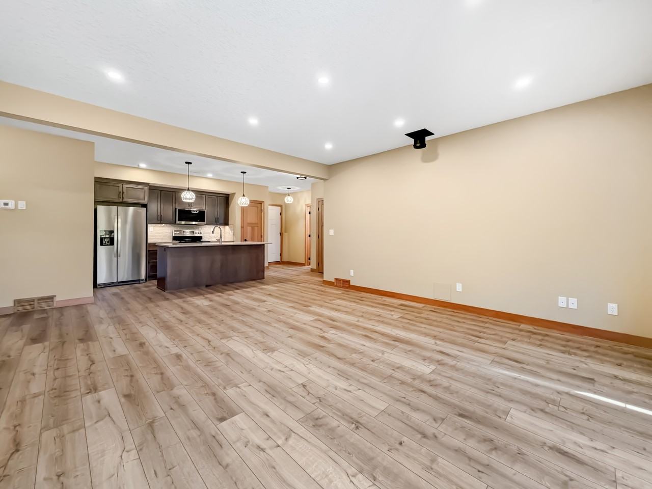 2925 214 Street, Bellevue, AB - Photo 7 of 35