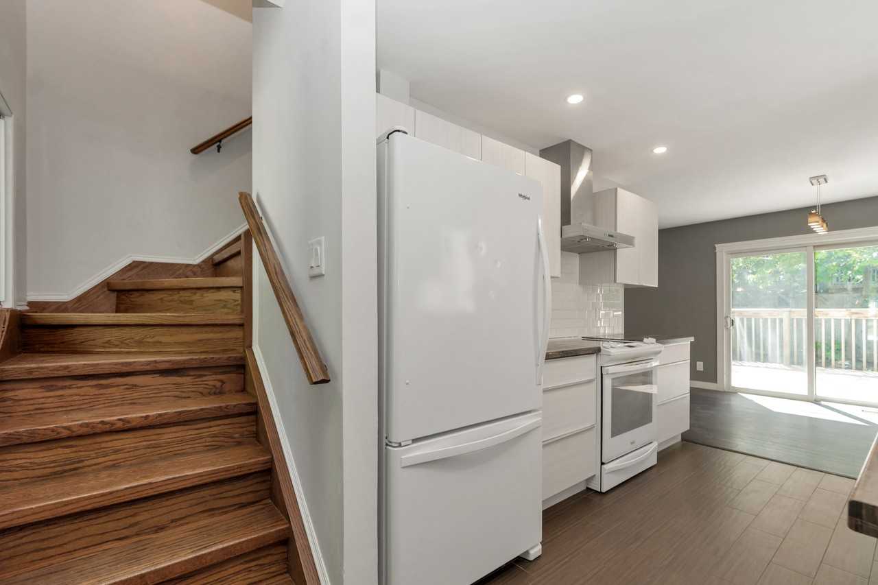 19 Melinda Cres - Photo 6 of 20