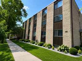 featured image of 126 S Franklin St