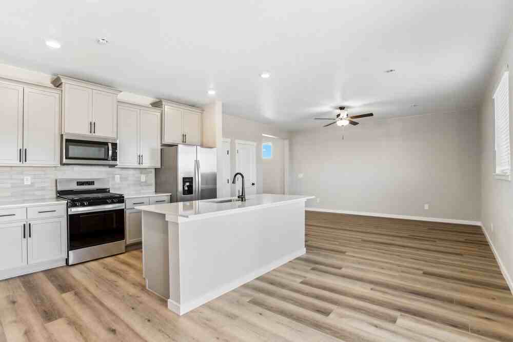 17915 E 94th Ave - Photo 6 of 22