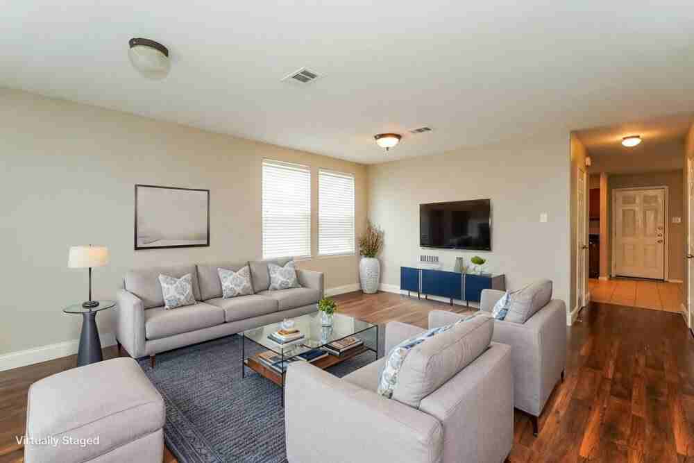 413 Emerald Creek Dr - Photo 5 of 20