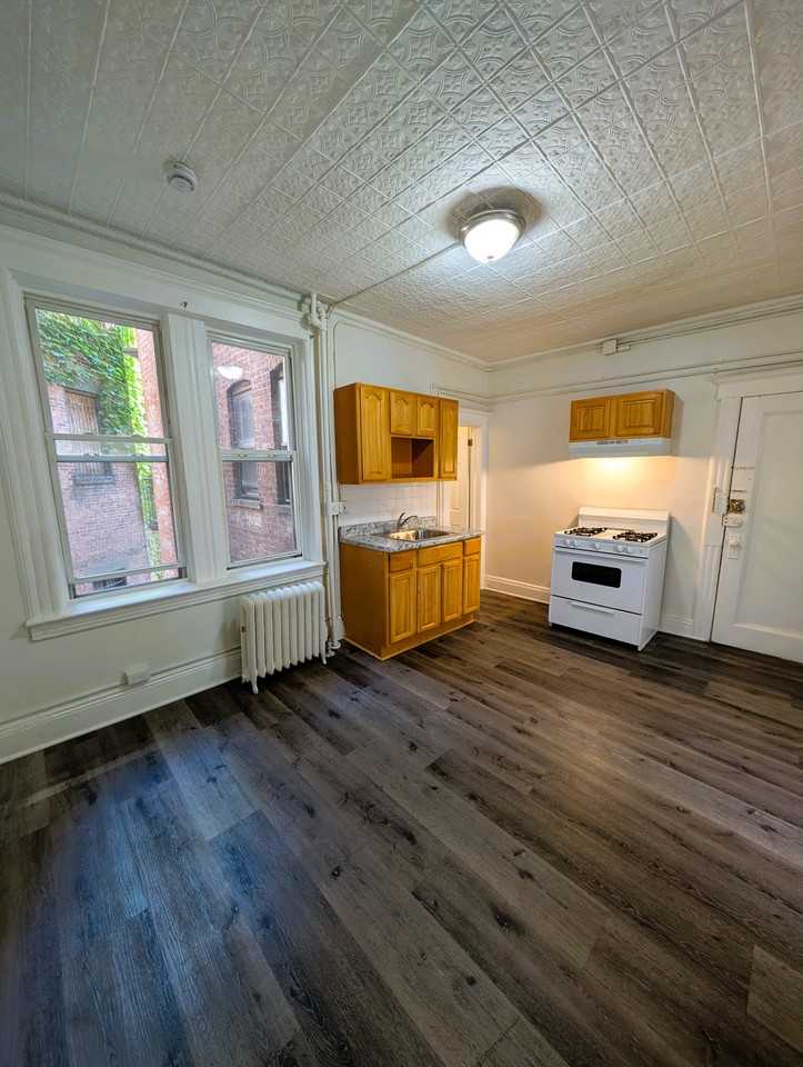 48 Broadway #D - Photo 3 of 11