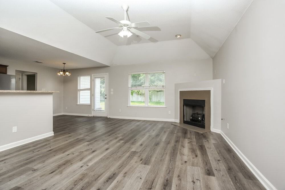 8347 Wild Dune Ln - Photo 4 of 17