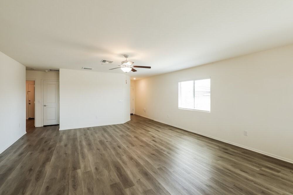 12946 N Ong Dr - Photo 5 of 16