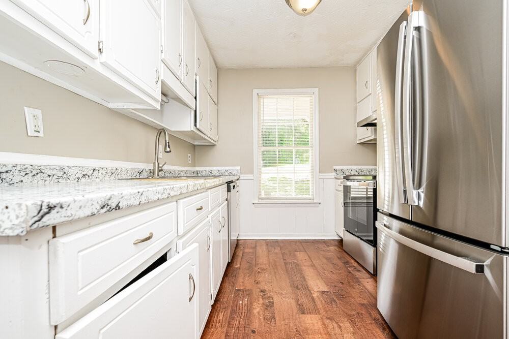 1161 Salisbury Trl - Photo 5 of 16
