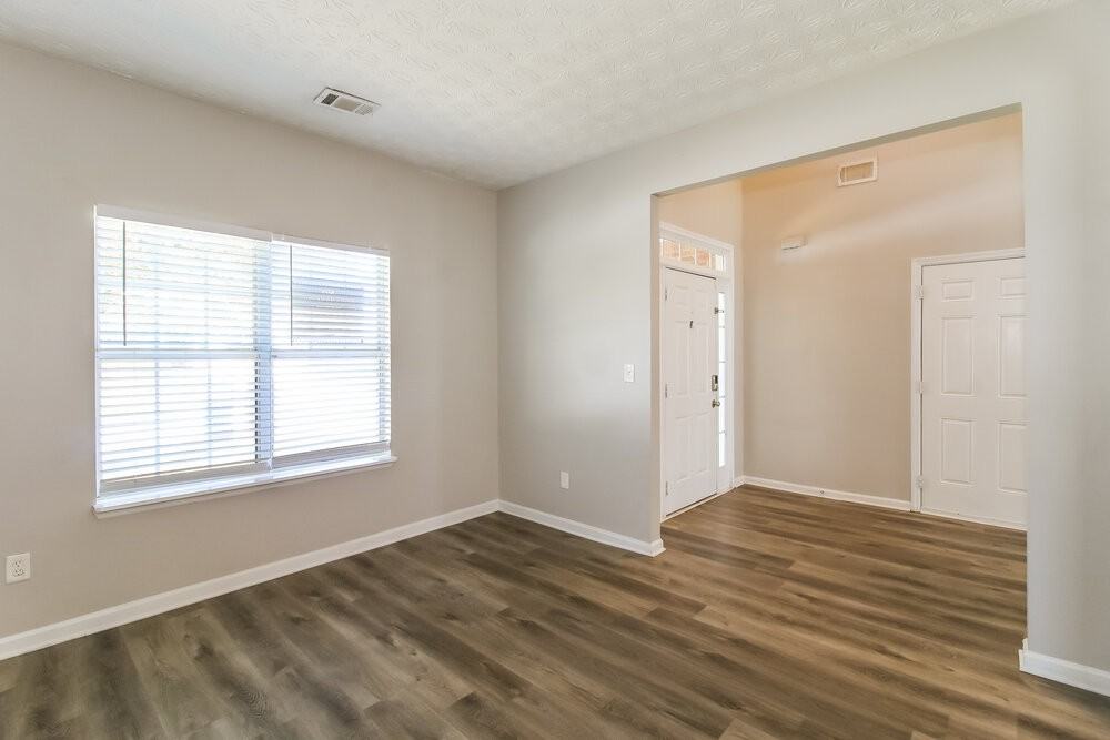 3505 Creekview Dr - Photo 5 of 17