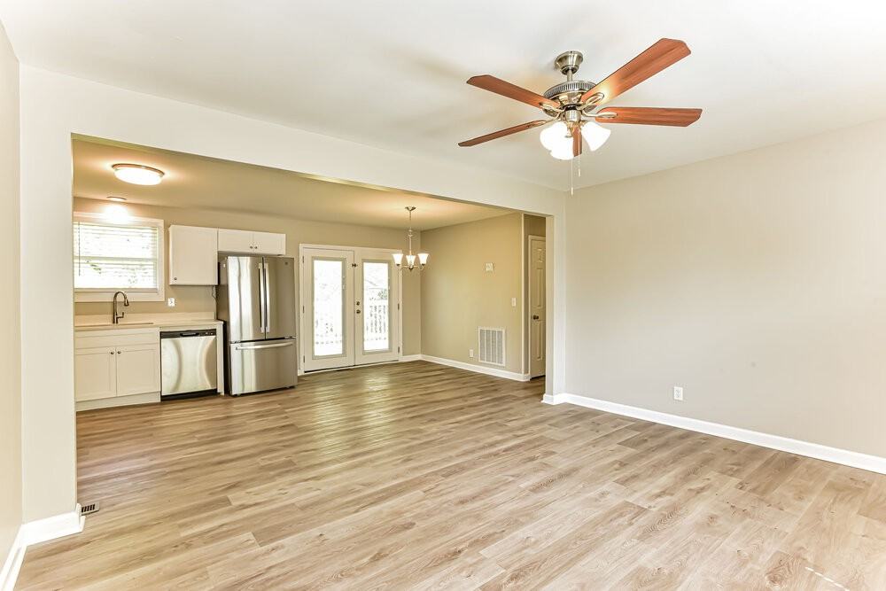 4983 Karen Ray Dr - Photo 5 of 17