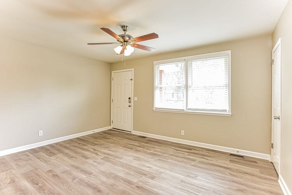 4983 Karen Ray Dr - Photo 6 of 17