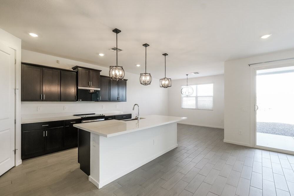 5324 S 245th Ave - Photo 4 of 16