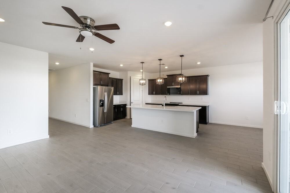 5324 S 245th Ave - Photo 5 of 16