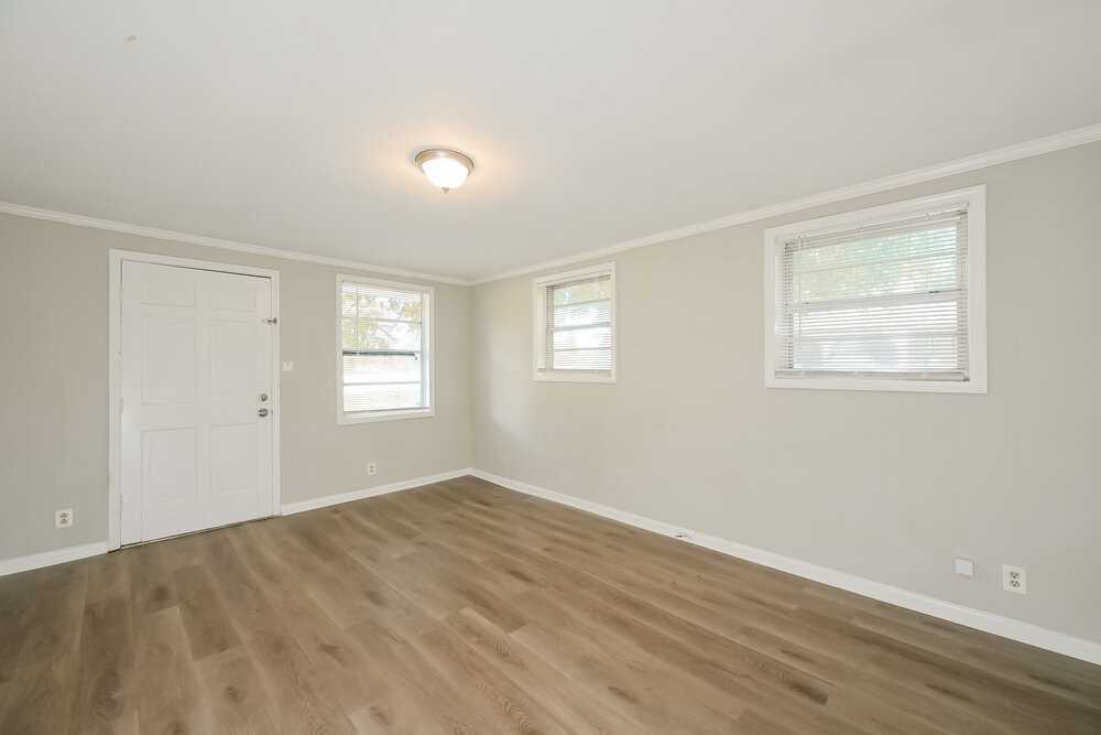 627 Grayson Pkwy - Photo 7 of 25