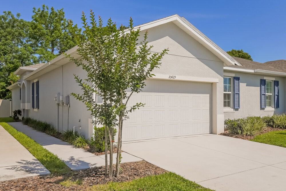 10429 Heron Hideaway Loop - Photo 3 of 16