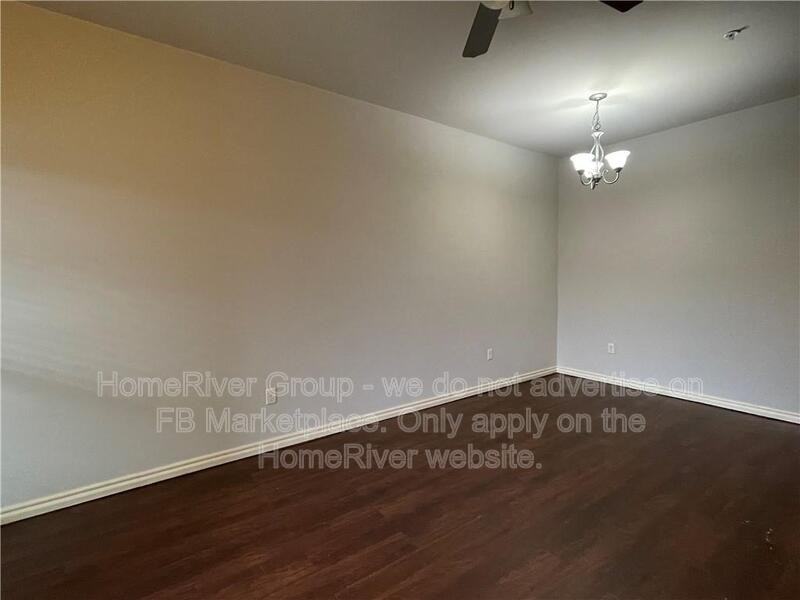 1004 Sw 92nd St - Photo 2 of 12