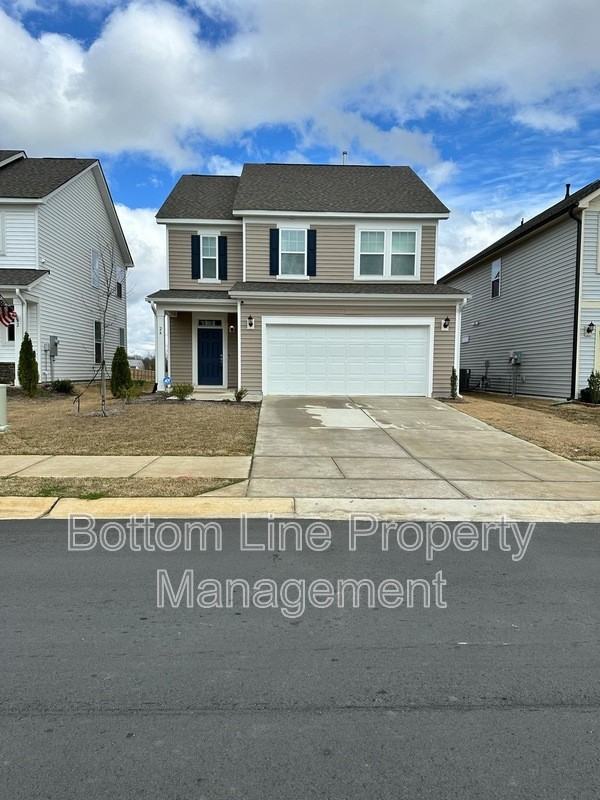 24 Blackthorn Ln