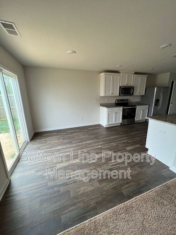608 Frosty Way - Photo 2 of 29