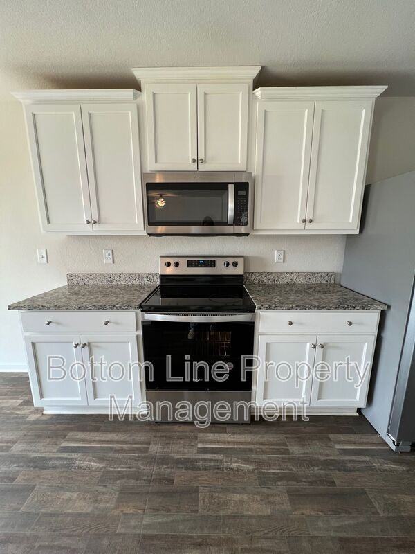 608 Frosty Way - Photo 6 of 29