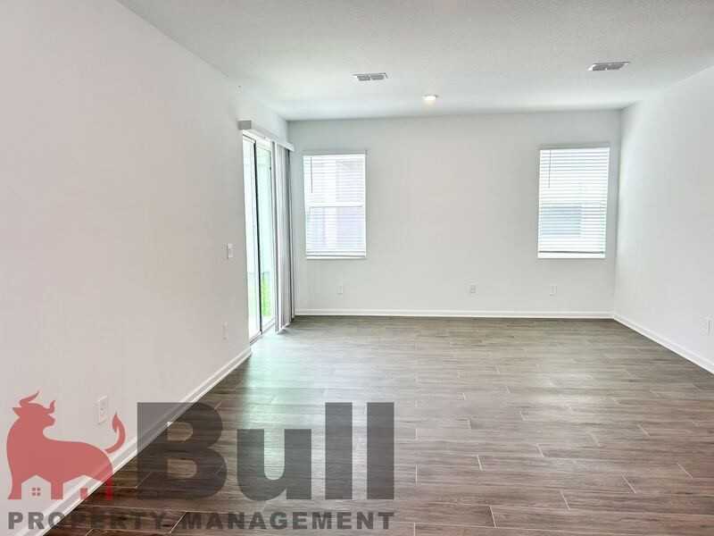 2777 Plover St - Photo 4 of 20