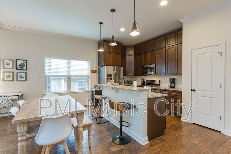 2016 14th Ave N #A - Photo 2 of 50