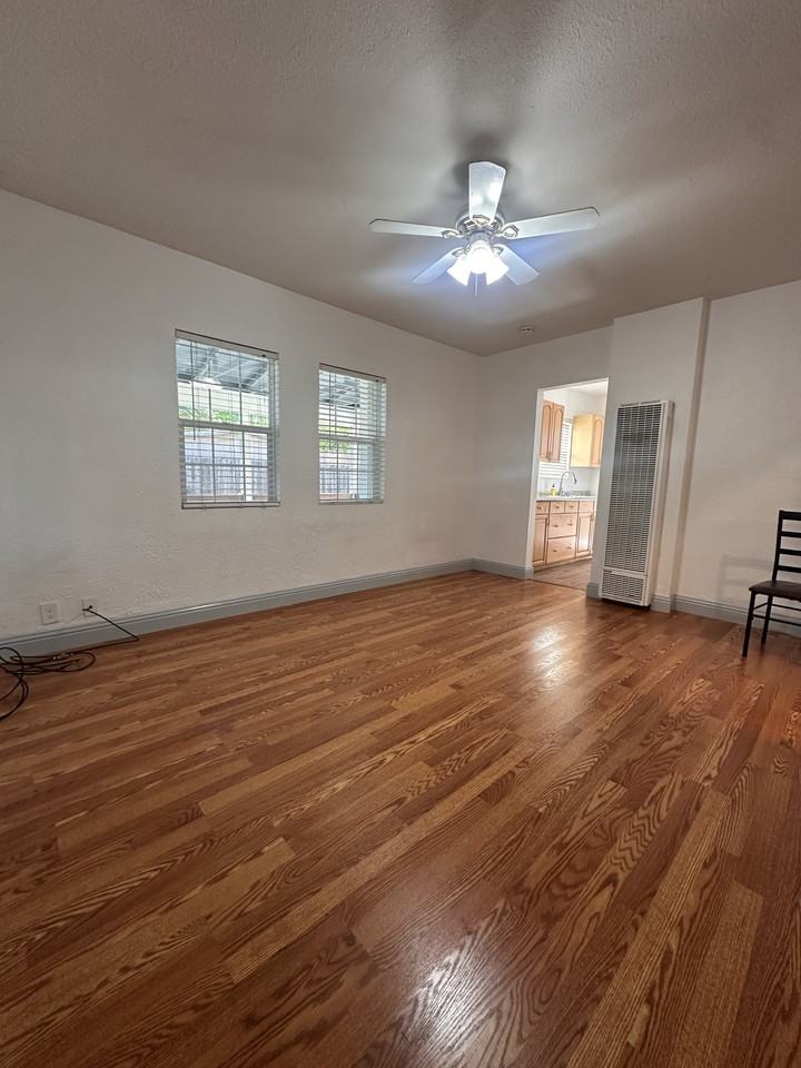 633 Springs Road - Photo 7 of 10