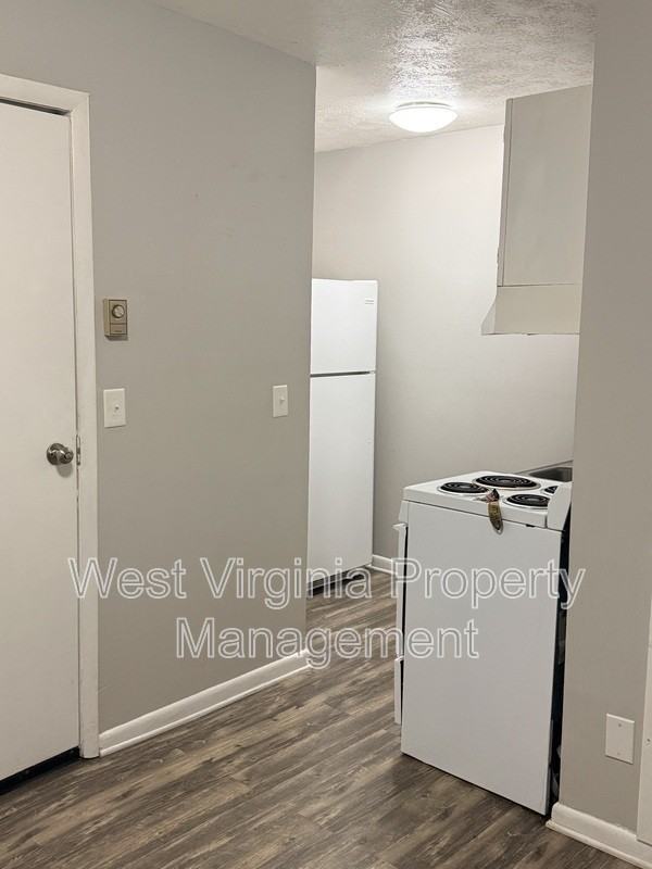 852 Mercer St #3 - Photo 2 of 8