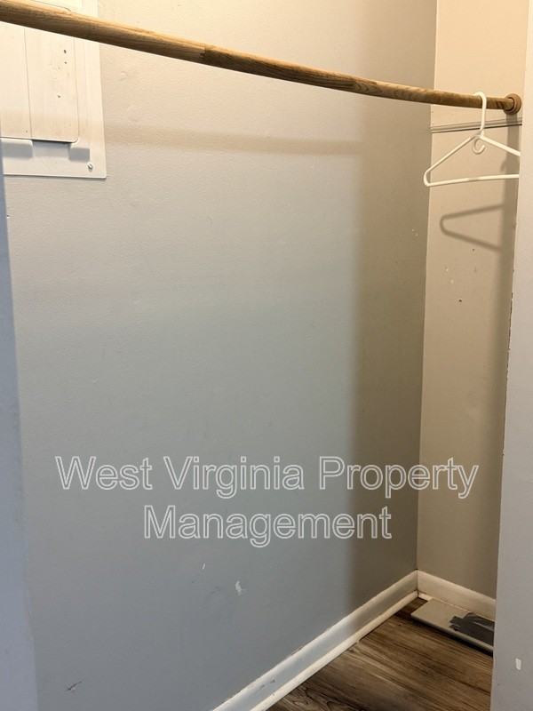852 Mercer St #3 - Photo 6 of 8